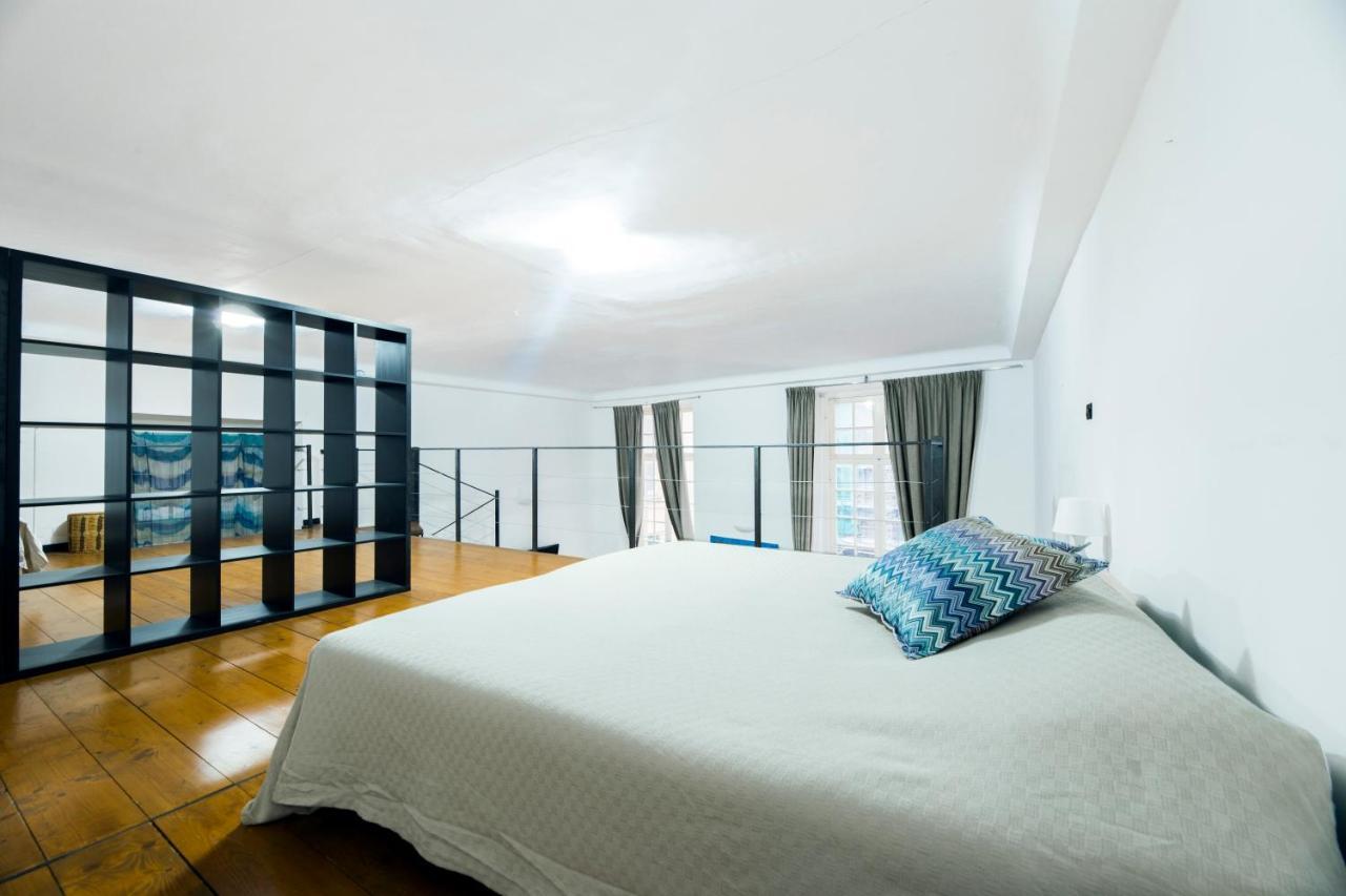 Apartment Carlo House By 24 Genoa
